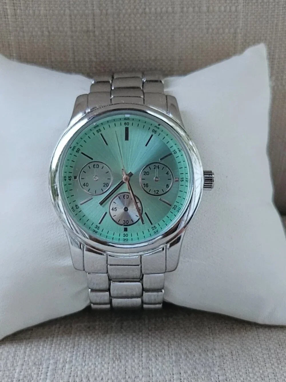 Fashion Wristwatch Unisex Green Face Silver Tone Metal Strap Quartz Analog Watch